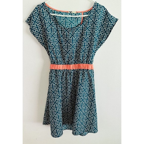 Roxy Skater Dress Size L Junior Turquoise White Geometric Print Peach Accent - Picture 1 of 9